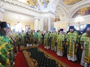 Патриаршее служение в Свято-Даниловом монастыре в день памяти святого благоверного князя Даниила Московского | фото 08