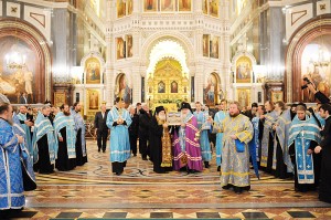 Ночной молебен перед ковчегом с Поясом Пресвятой Богородицы