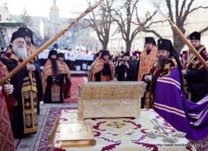 Молебен у мощей Св. Димитрия Солунского