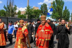 Крестный ход в честь 1025-летия Крещения Руси в Луганске