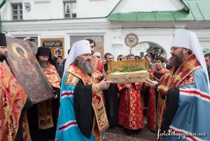 Десница (правая рука) и список древней иконы Х века  святого великомученика Георгия Победоносца из монастыря Ксенофонт Святой Горы Афон